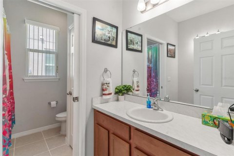 House in Fruitland Park, Florida 3 bedrooms, 149.57 sq.m. № 1901399 - photo 30