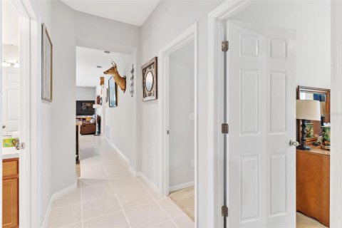 House in Fruitland Park, Florida 3 bedrooms, 149.57 sq.m. № 1901399 - photo 6