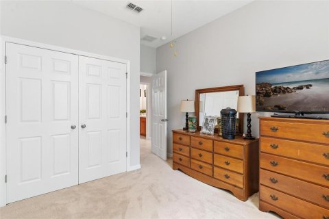 House in Fruitland Park, Florida 3 bedrooms, 149.57 sq.m. № 1901399 - photo 26
