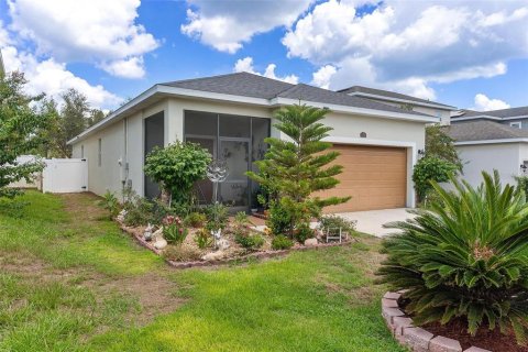 House in Fruitland Park, Florida 3 bedrooms, 149.57 sq.m. № 1901399 - photo 27