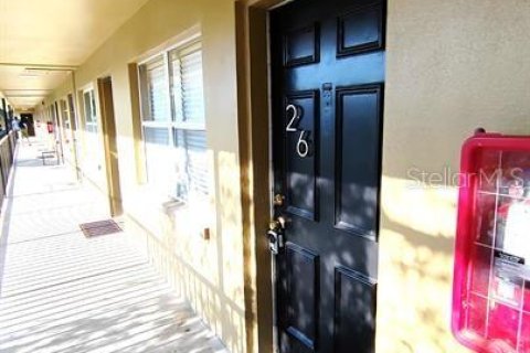 Condominio en alquiler en Clearwater, Florida, 1 dormitorio, 46.45 m2 № 1767936 - foto 2