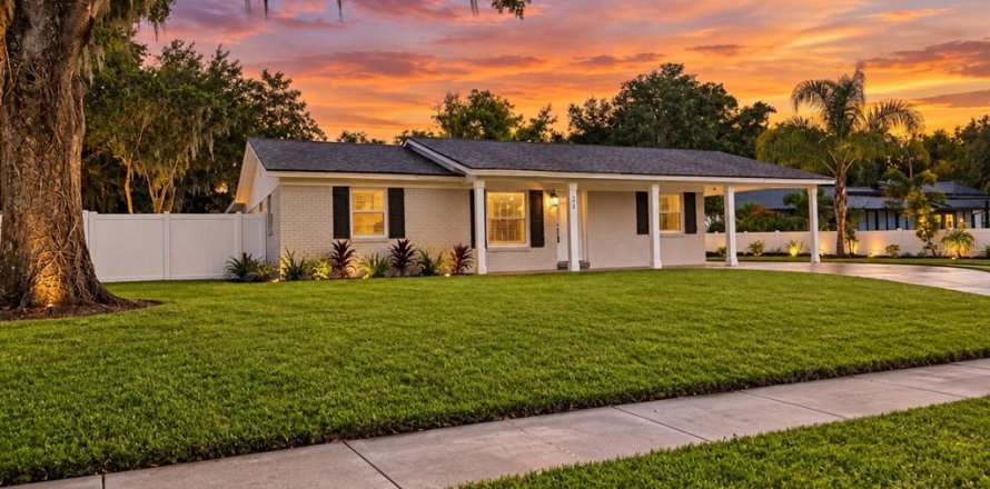 Villa ou maison à Winter Garden, Floride 4 chambres, 196.02 m2 № 2404771