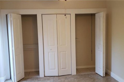 Townhouse in Orlando, Florida 2 bedrooms, 119.38 sq.m. № 1592476 - photo 5