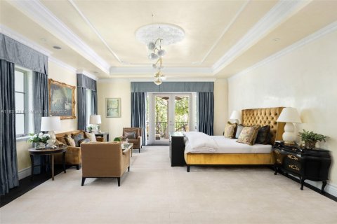 Casa en venta en Miami, Florida, 6 dormitorios, 820.14 m2 № 1807727 - foto 27