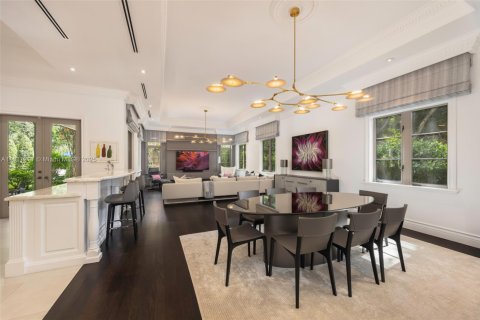 Casa en venta en Miami, Florida, 6 dormitorios, 820.14 m2 № 1807727 - foto 10