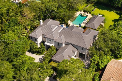 Casa en venta en Miami, Florida, 6 dormitorios, 820.14 m2 № 1807727 - foto 4