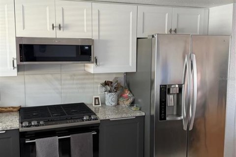 Condominio en alquiler en South Pasadena, Florida, 2 dormitorios, 117.06 m2 № 1918466 - foto 6