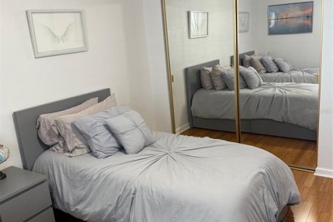 Condominio en alquiler en South Pasadena, Florida, 2 dormitorios, 117.06 m2 № 1918466 - foto 15