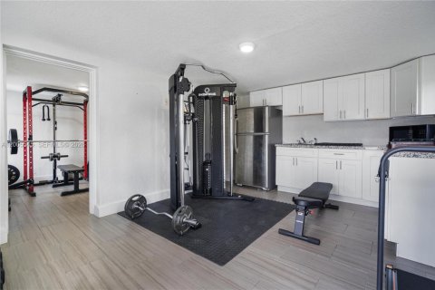 Casa en venta en Miami, Florida, 3 dormitorios, 169.08 m2 № 2069454 - foto 21