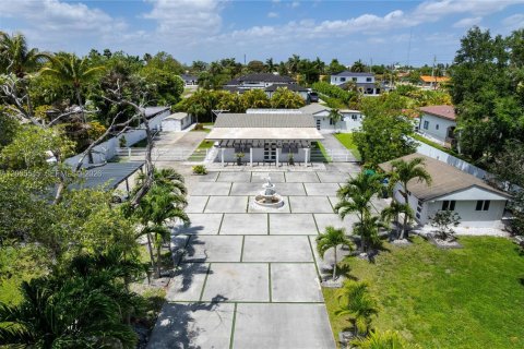 Casa en venta en Miami, Florida, 3 dormitorios, 169.08 m2 № 2069454 - foto 24