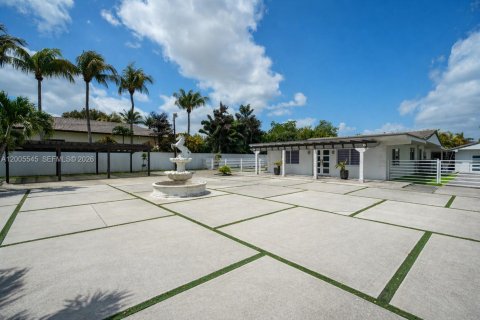Casa en venta en Miami, Florida, 3 dormitorios, 169.08 m2 № 2069454 - foto 5