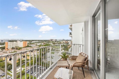 Купить кондоминиум в Авентура, Флорида 2 спальни, 113.34м2, № 2026619 - фото 13