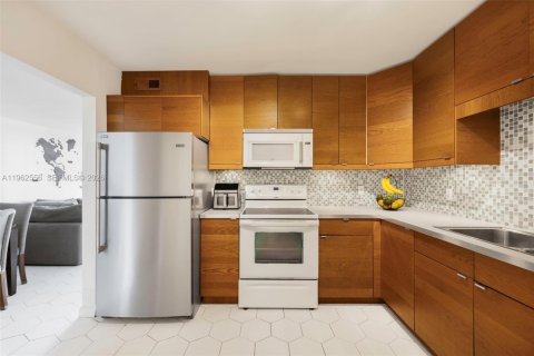 Купить кондоминиум в Авентура, Флорида 2 спальни, 113.34м2, № 2026619 - фото 4