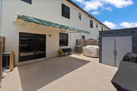 Touwnhouse à vendre à Homestead, Floride: 4 chambres, 169.08 m2 № 2059767 - photo 27