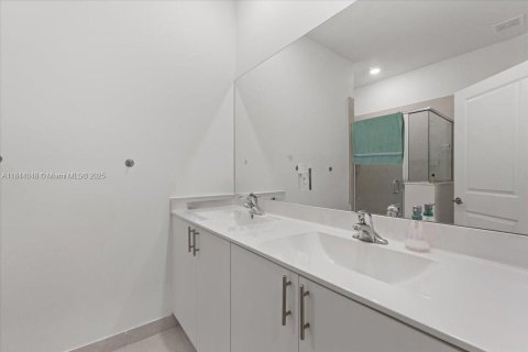 Touwnhouse à vendre à Homestead, Floride: 4 chambres, 169.08 m2 № 2059767 - photo 23