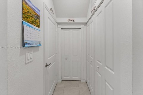 Touwnhouse à vendre à Homestead, Floride: 4 chambres, 169.08 m2 № 2059767 - photo 14