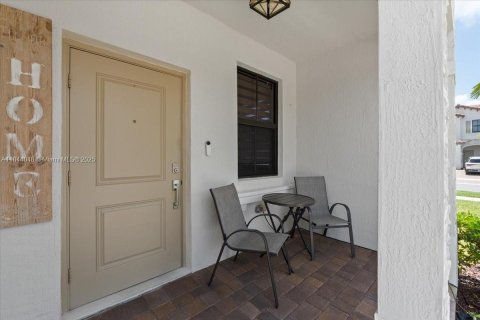 Touwnhouse à vendre à Homestead, Floride: 4 chambres, 169.08 m2 № 2059767 - photo 5