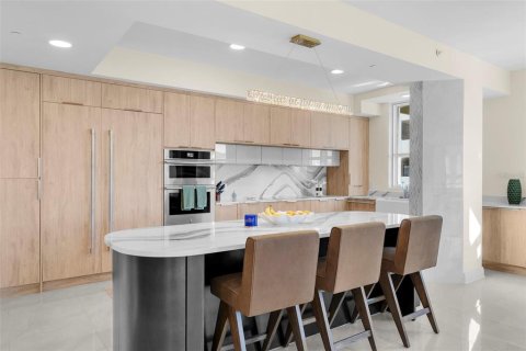 Copropriété à vendre à Tampa, Floride: 2 chambres, 244.89 m2 № 2199297 - photo 18