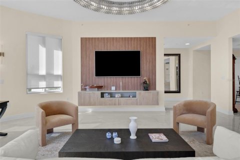 Copropriété à vendre à Tampa, Floride: 2 chambres, 244.89 m2 № 2199297 - photo 11