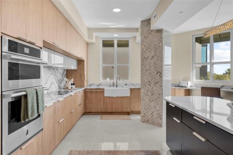 Copropriété à vendre à Tampa, Floride: 2 chambres, 244.89 m2 № 2199297 - photo 20