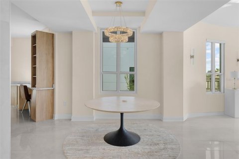 Copropriété à vendre à Tampa, Floride: 2 chambres, 244.89 m2 № 2199297 - photo 13