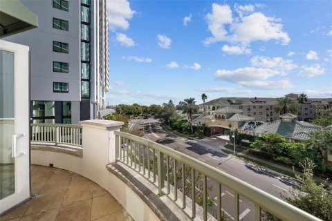 Copropriété à vendre à Tampa, Floride: 2 chambres, 244.89 m2 № 2199297 - photo 6