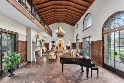 Купить виллу или дом в Тампа, Флорида 12 комнат, 729.65м2, № 1913497 - фото 20