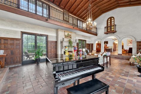 Купить виллу или дом в Тампа, Флорида 12 комнат, 729.65м2, № 1913497 - фото 21