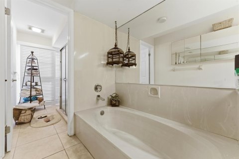 Casa en venta en Stuart, Florida, 3 dormitorios, 223.06 m2 № 2179056 - foto 15