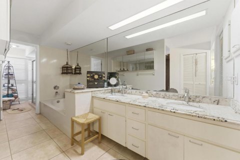 Casa en venta en Stuart, Florida, 3 dormitorios, 223.06 m2 № 2179056 - foto 14