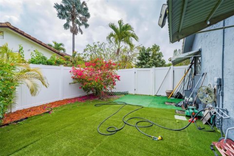 Casa en alquiler en Tamarac, Florida, 3 dormitorios, 121.89 m2 № 2056041 - foto 19