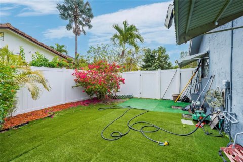 Casa en alquiler en Tamarac, Florida, 3 dormitorios, 121.89 m2 № 2056041 - foto 17