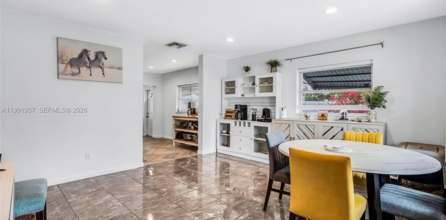 Casa en Tamarac, Florida 3 dormitorios, 121.89 m2 № 2056041