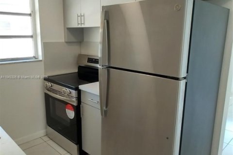 Propiedad comercial en venta en Fort Lauderdale, Florida, 257.15 m2 № 1838639 - foto 11