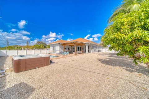 Villa ou maison à vendre à Dania Beach, Floride: 3 chambres, 206.8 m2 № 2077619 - photo 7