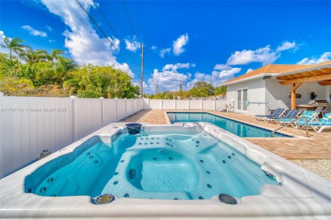 Villa ou maison à vendre à Dania Beach, Floride: 3 chambres, 206.8 m2 № 2077619 - photo 9