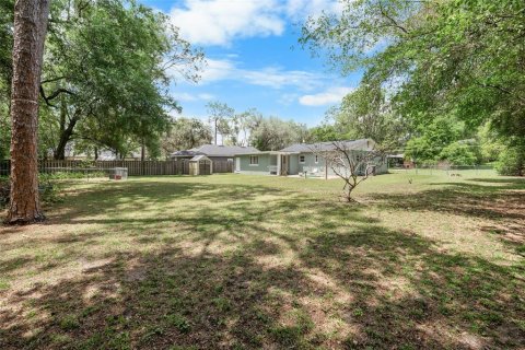 House in Gainesville, Florida 4 bedrooms, 116.31 sq.m. № 2224663 - photo 30