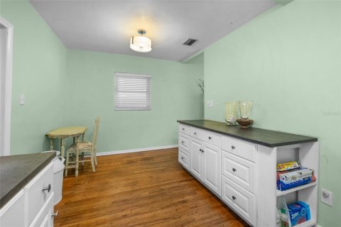 House in Gainesville, Florida 4 bedrooms, 116.31 sq.m. № 2224663 - photo 20