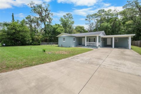 House in Gainesville, Florida 4 bedrooms, 116.31 sq.m. № 2224663 - photo 2