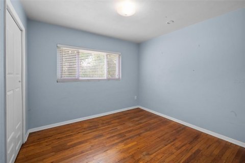 House in Gainesville, Florida 4 bedrooms, 116.31 sq.m. № 2224663 - photo 11