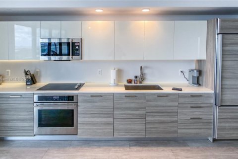 Condominio en venta en Miami, Florida, 3 dormitorios, 133.31 m2 № 1944492 - foto 7