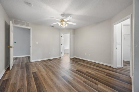 Casa en venta en Palm Coast, Florida, 4 dormitorios, 222.87 m2 № 2196915 - foto 13