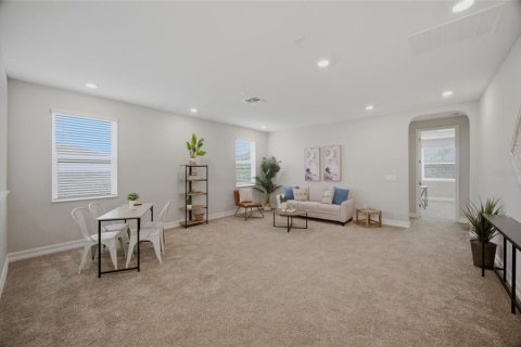 House in ESTANCIA

 in Wesley Chapel, Florida 4 bedrooms, 295.06 sq.m. № 2225491 - photo 28