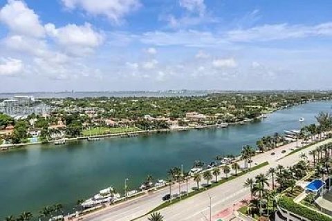 Copropriété à louer à Miami Beach, Floride: 2 chambres, 128.21 m2 № 1981723 - photo 5