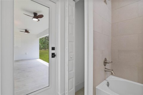 House in Citrus Springs, Florida 4 bedrooms, 162.21 sq.m. № 2391356 - photo 19
