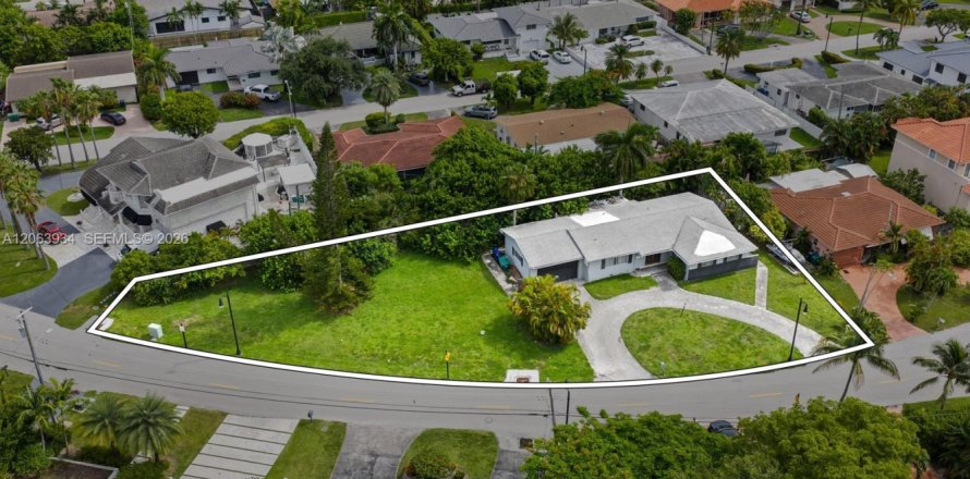 Casa en Sunny Isles Beach, Florida 3 dormitorios, 165.74 m2 № 2279508