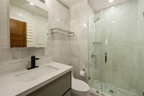 Купить виллу или дом в Майами-Бич, Флорида 5 спален, № 2080412 - фото 18