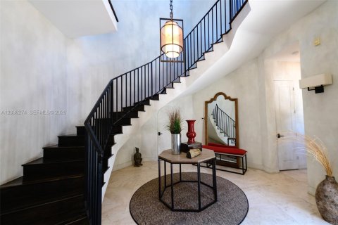 Casa en alquiler en Miami, Florida, 6 dormitorios, 494.43 m2 № 2085715 - foto 7