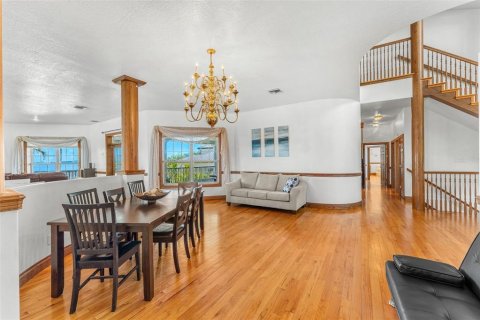 House in Melbourne, Florida 8 bedrooms, 898.74 sq.m. № 1198801 - photo 30