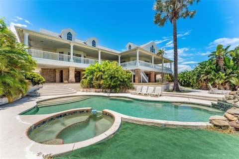 House in Melbourne, Florida 8 bedrooms, 898.74 sq.m. № 1198801 - photo 14